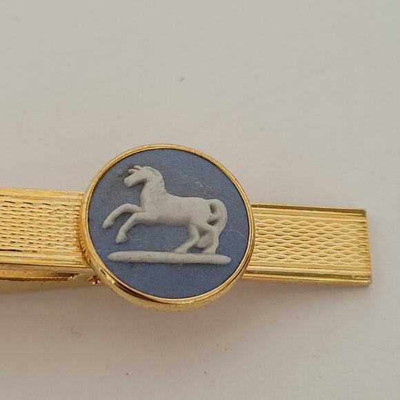Wedgwood Gold Blue Tone Tie Bar with Jasper Horse Cameo Vintage - Picture 2 of 8